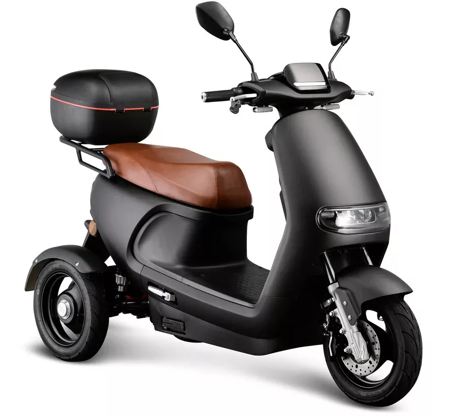 IVA TR3 2.0 Matzwart Scootmobiel